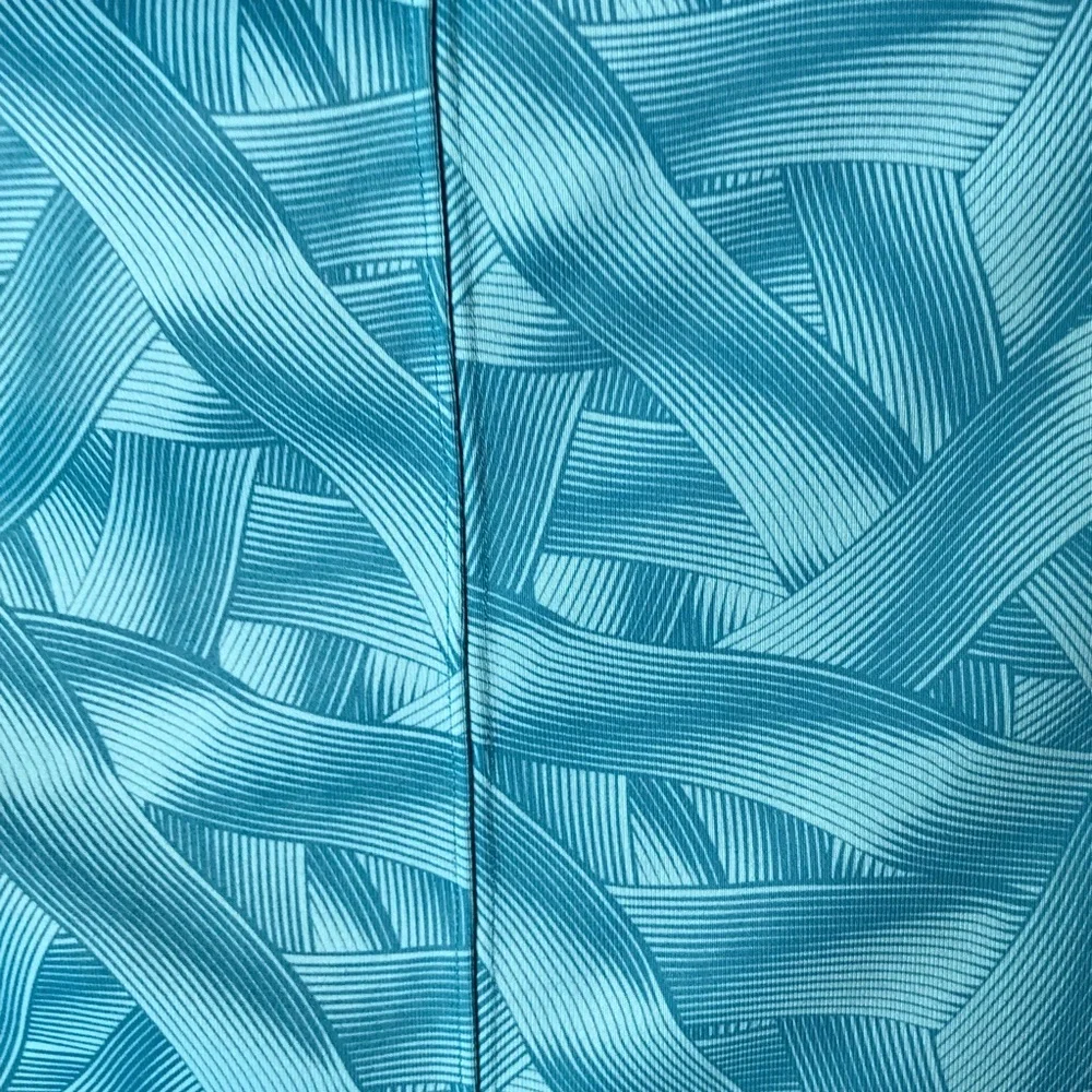 The North Face vapor wick short sleeve top‎ blue - Picture 4 of 6